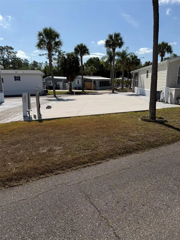 9000 US HWY 192 #833, Clermont, FL 34714