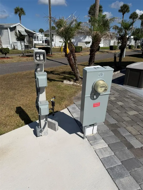 9000 US HWY 192 #833, Clermont, FL 34714