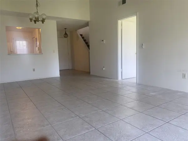 42 PINE ISLAND CIR, Kissimmee, FL 34743