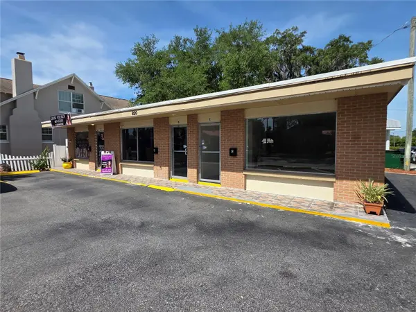 820 N MAIN ST, Kissimmee, FL 34744