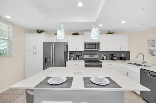 4721 CLOCK TOWER DR #304, Kissimmee, FL 34746