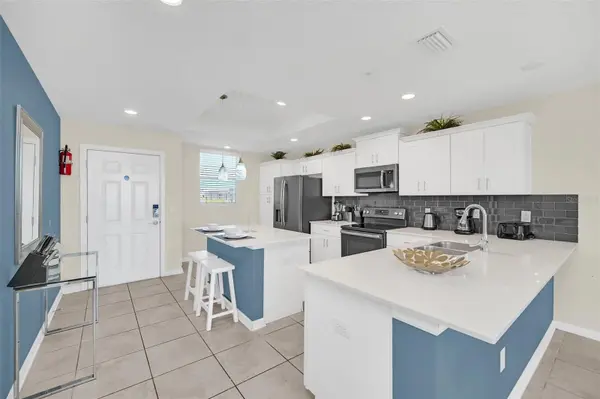 4721 CLOCK TOWER DR #304, Kissimmee, FL 34746