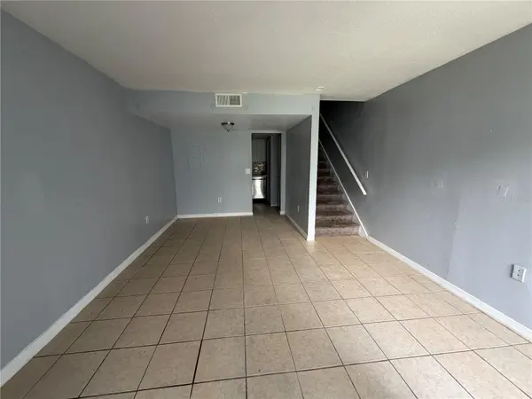 4215 S SEMORAN BLVD #15, Orlando, FL 32822