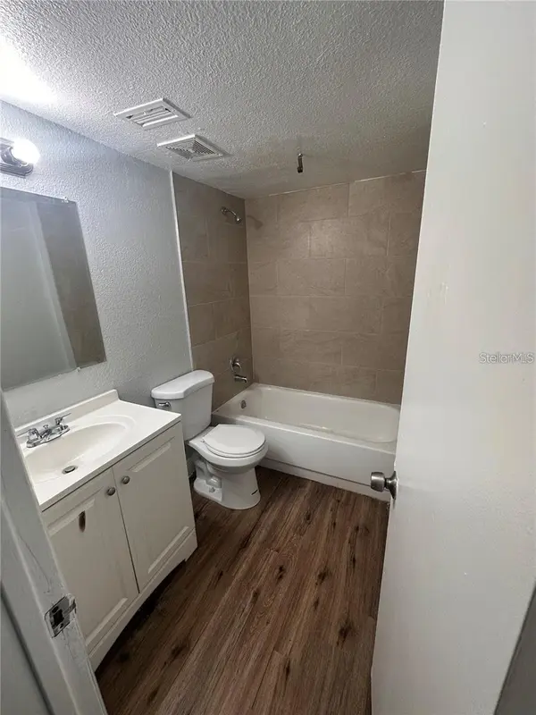 9013 WESTCHESTER CIR #29 APT E, Tampa, FL 33604