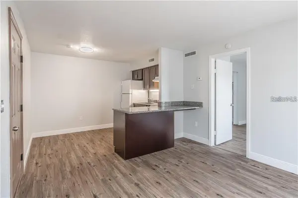 9013 WESTCHESTER CIR #29 APT E, Tampa, FL 33604