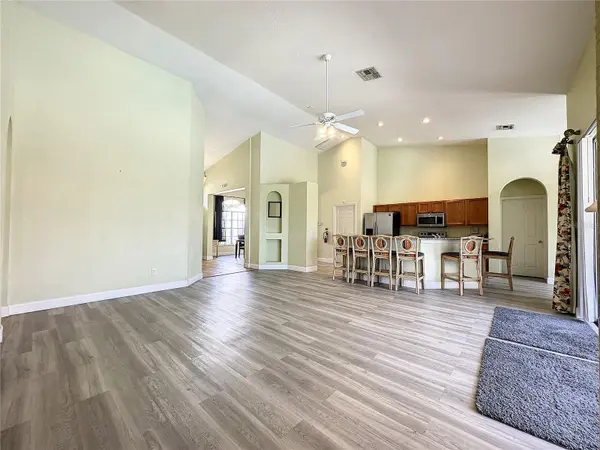 218 N HAMPTON DR, Davenport, FL 33897
