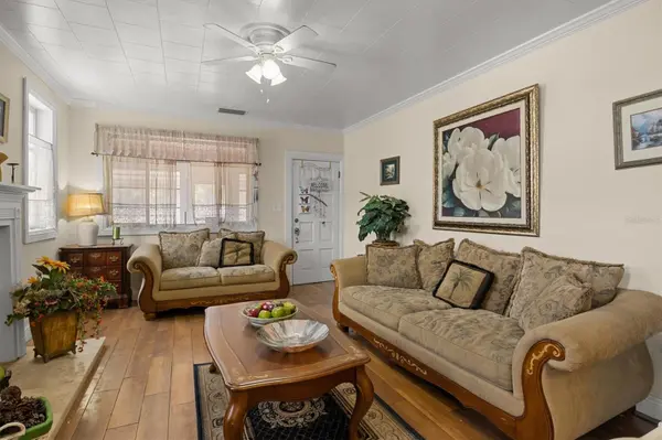 207 S PERRY AVE, Fort Meade, FL 33841