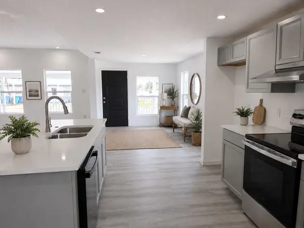 201 DR J A WILTSHIRE AVE W, Lake Wales, FL 33853