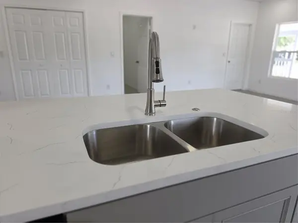 201 DR J A WILTSHIRE AVE W, Lake Wales, FL 33853