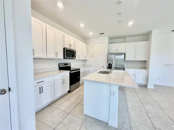 1707 SANIBEL DR, Davenport, FL 33896