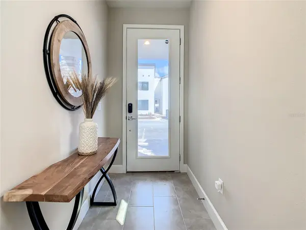 208 VILLA DOMANI CIR, Davenport, FL 33896