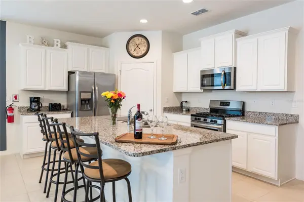 5231 WILDWOOD WAY, Davenport, FL 33837