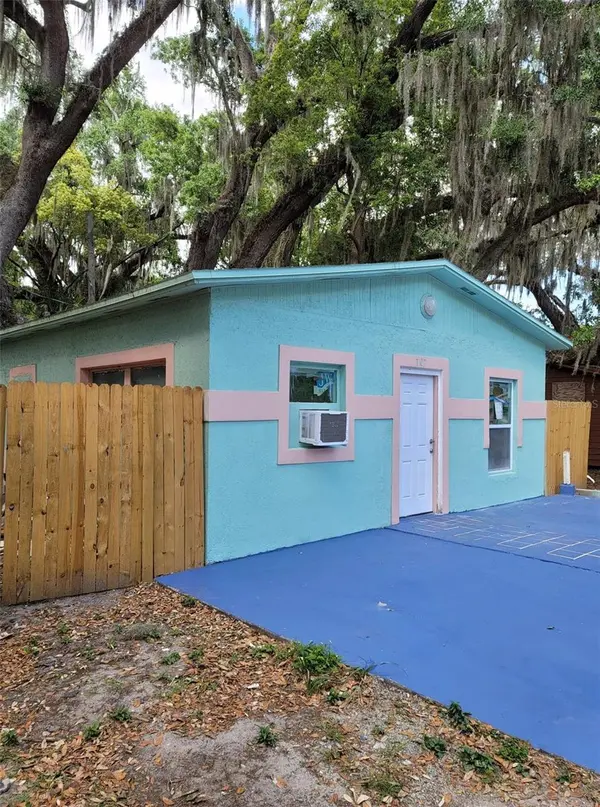 107 E CYPRESS ST, Kissimmee, FL 34744