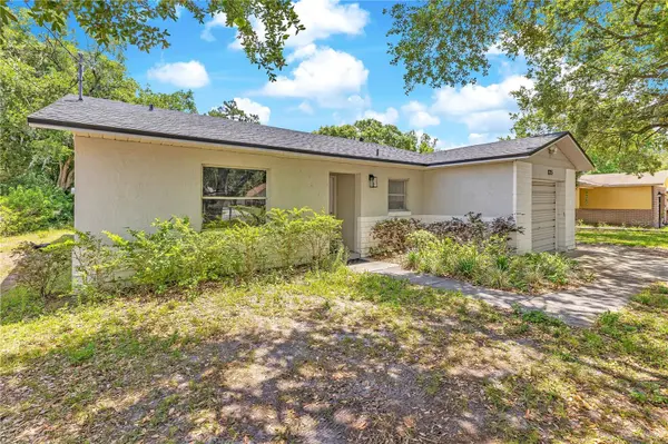 1725 CALIFORNIA AVE, St Cloud, FL 34769