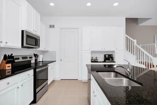 302 CAPTIVA DR, Davenport, FL 33896