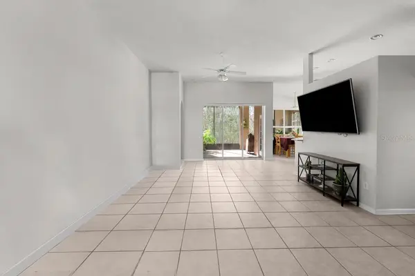 3181 STONEHURST CIR, Kissimmee, FL 34741