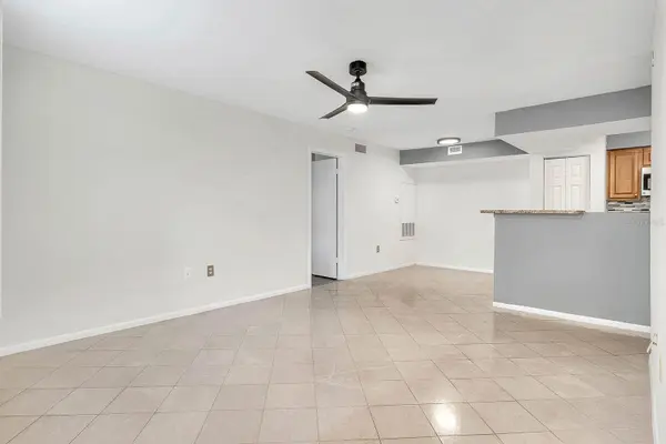 3032 PARKWAY BLVD #201, Kissimmee, FL 34747