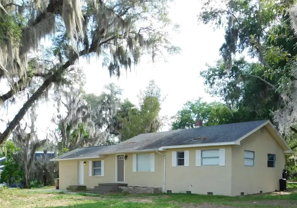 7237 HILLCREST ST, Leesburg, FL 34748
