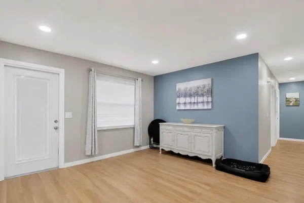 2016 VALENCIA CIR, Kissimmee, FL 34741