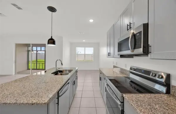 811 RICHMOND ESTATE AVE, Haines City, FL 33844