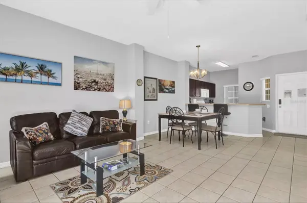 8515 CRYSTAL COVE LOOP, Kissimmee, FL 34747