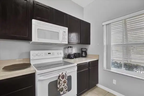 8515 CRYSTAL COVE LOOP, Kissimmee, FL 34747