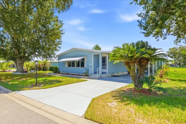 2679 LAKE GRASSMERE CIR #903, Zellwood, FL 32798