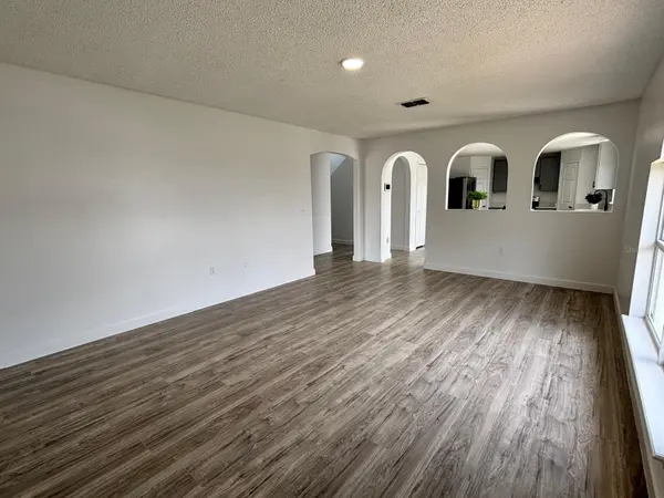 404 MANITOBA DR, Kissimmee, FL 34759
