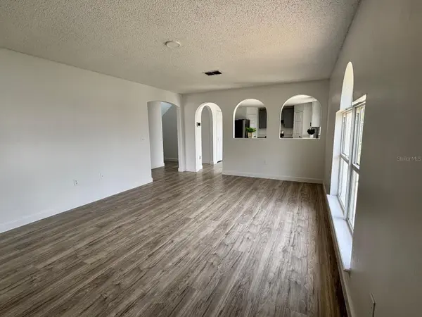 404 MANITOBA DR, Kissimmee, FL 34759