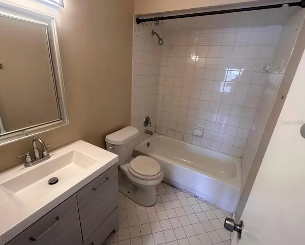 5213 VIA HACIENDA CIR #308, Orlando, FL 32839