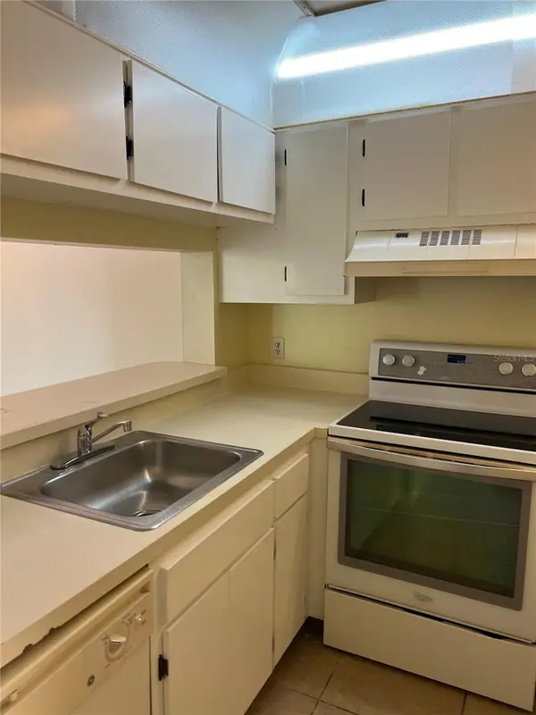 5213 VIA HACIENDA CIR #306, Orlando, FL 32839