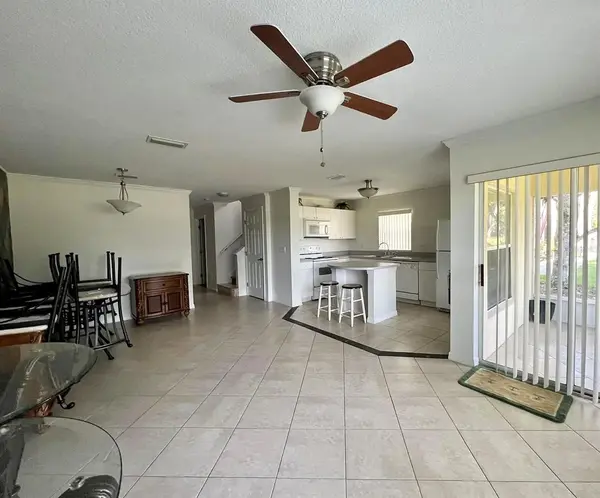 2884 CLUB CORTILE CIR, Kissimmee, FL 34746