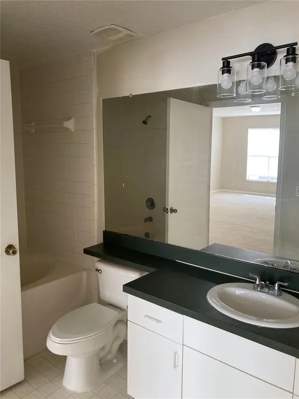 5578 METROWEST #206, Orlando, FL 32811