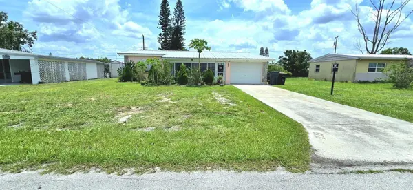 229 RAYMOND AVE, Frostproof, FL 33843