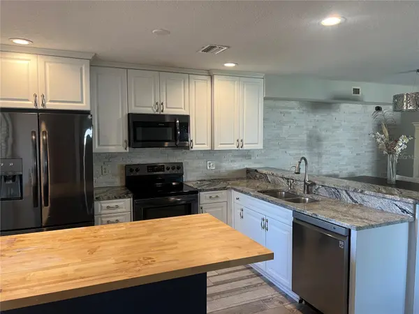 8211 BRENT ST #828, Port Richey, FL 34668