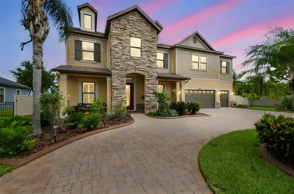 2566 LAKE MANOR DR, Land O Lakes, FL 34639