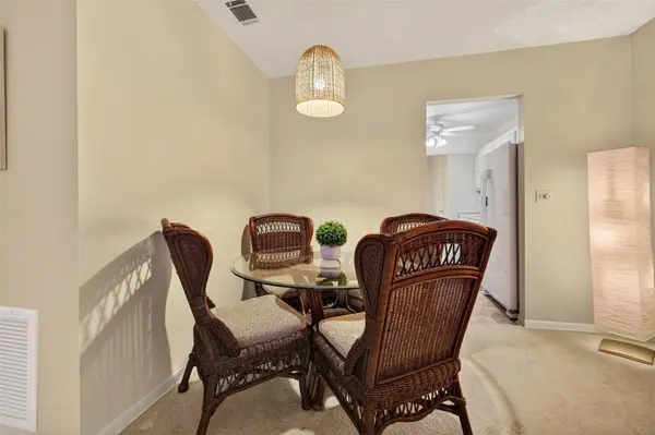 5267 81ST ST N #18, St Petersburg, FL 33709