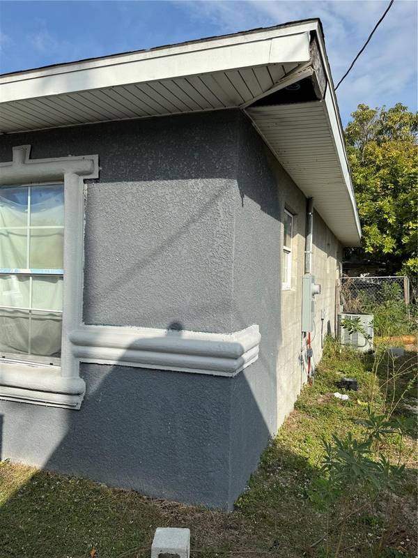 313 E WASHINGTON ST, Avon Park, FL 33825