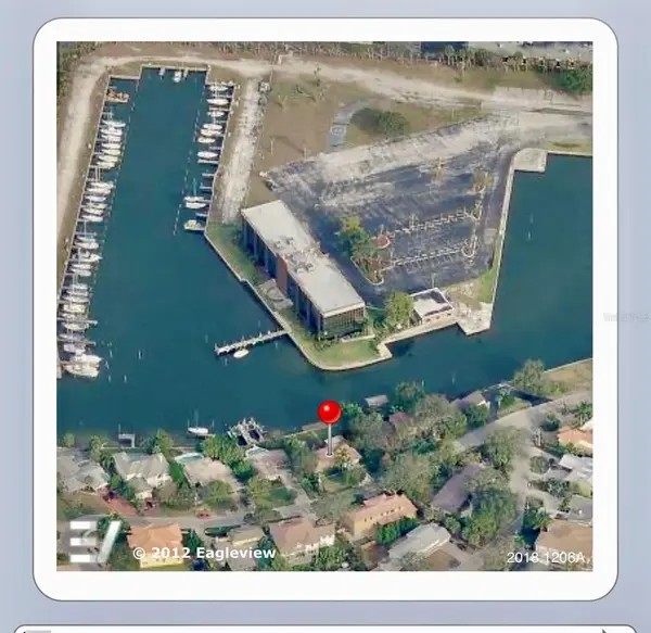 52 SANDPIPER RD, Tampa, FL 33609