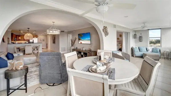 1125 W PEPPERTREE DR #705, Sarasota, FL 34242