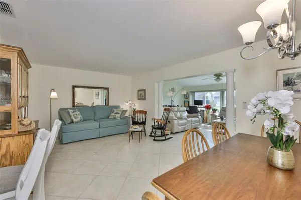 1520 DANBURY DR, Sun City Center, FL 33573