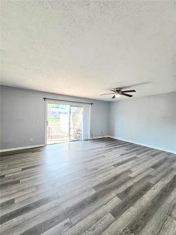 13690 ORANGE SUNSET DR #102, Tampa, FL 33618