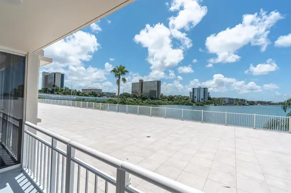 100 PIERCE ST #305, Clearwater, FL 33756