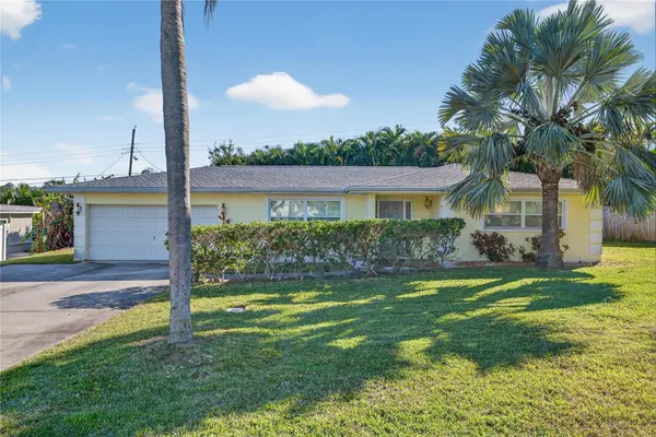 2962 8TH AVE SW, Largo, FL 33770