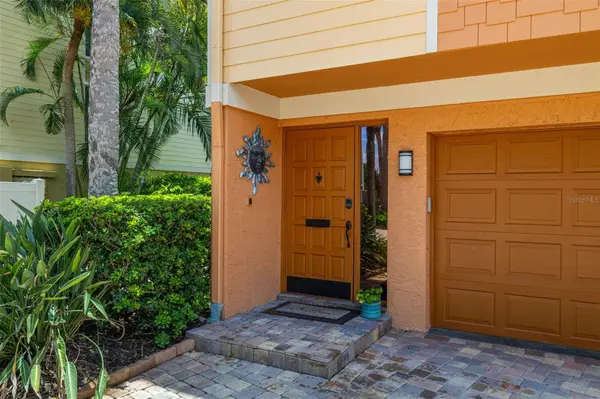 533 SANDY HOOK RD, Treasure Island, FL 33706