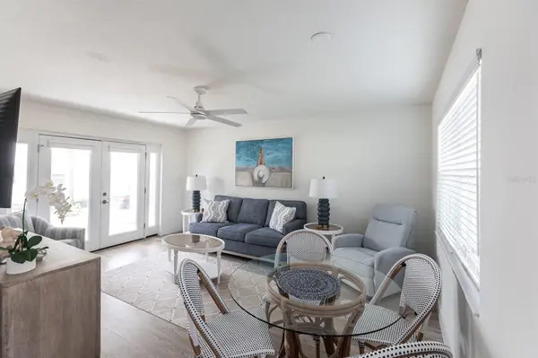 6020 MIDNIGHT PASS RD #5, Sarasota, FL 34242
