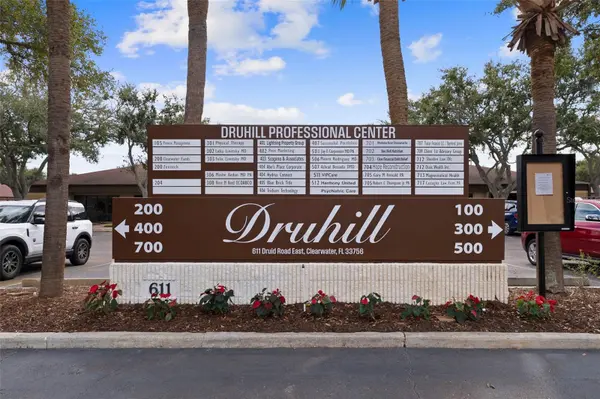 611 DRUID RD E #302, Clearwater, FL 33756