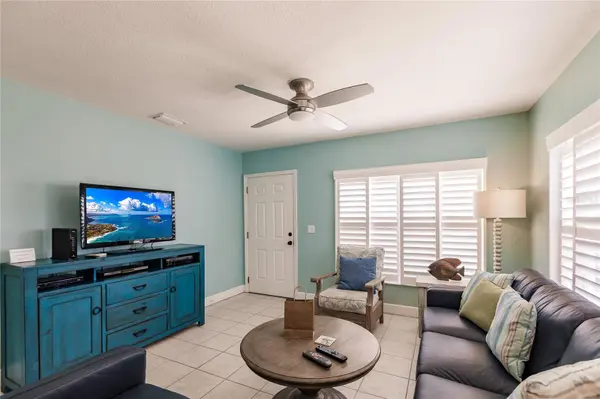 6020 MIDNIGHT PASS RD #2, Sarasota, FL 34242