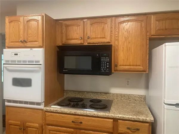 1001 AUGUSTA DR, Sun City Center, FL 33573