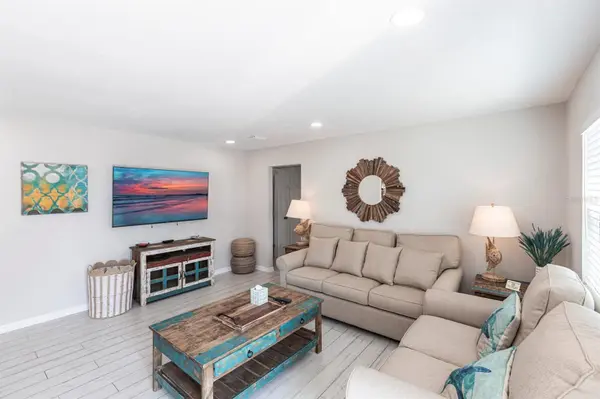 6020 MIDNIGHT PASS RD #52A, Sarasota, FL 34242
